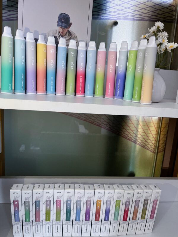 【DIYA叮啞7500口拋棄式】新款叮啞可充電霧化桿-叮啞7500口puffs油倉加長版電子煙-30/50mg｜美滋滋糖果屋