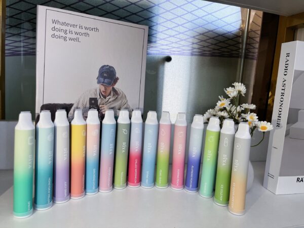 【DIYA叮啞7500口拋棄式】新款叮啞可充電霧化桿-叮啞7500口puffs油倉加長版電子煙-30/50mg｜美滋滋糖果屋