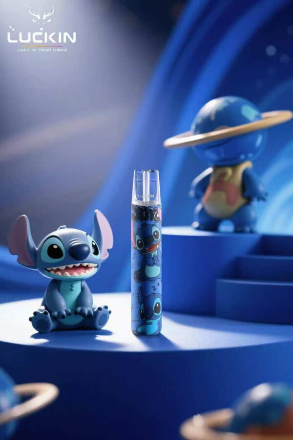 875c55bc-4f00-4fc9-bfc2-040b6930ed42 【幸運LUCKIN主機】 限量版卡通煙桿 適配一代煙彈|美滋滋糖果屋