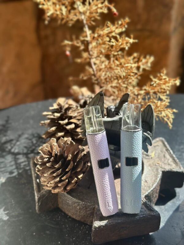 【ILIA哩亞布紋主機】 一代革調系列高檔色系換彈式霧化桿/兩段式調節功率電子煙主機/通用哩啞，lana，sp2等一代煙彈｜美滋滋糖果屋