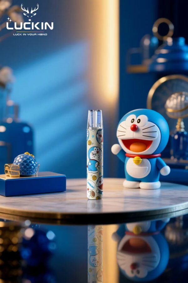 94142e07-6e2b-4229-b7b0-fafb225a8f3d 【幸運LUCKIN主機】 限量版卡通煙桿 適配一代煙彈|美滋滋糖果屋